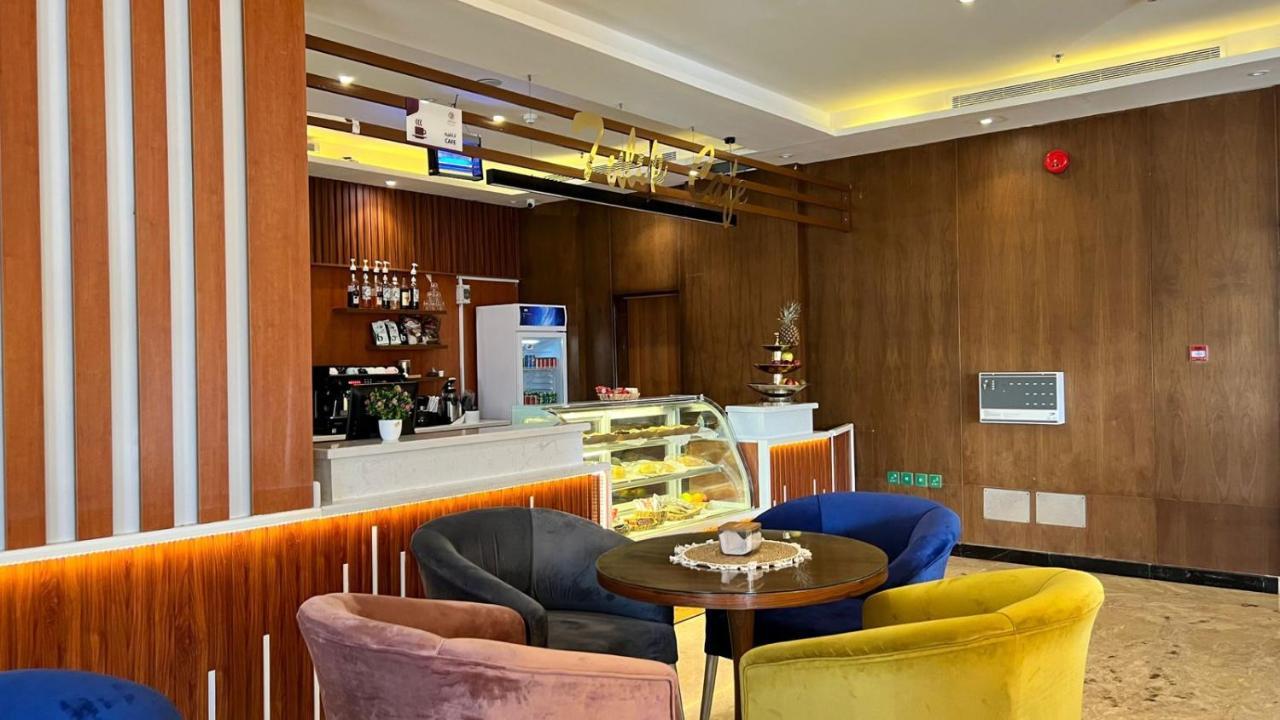 Paradise Inn Jeddah Hotel מראה חיצוני תמונה